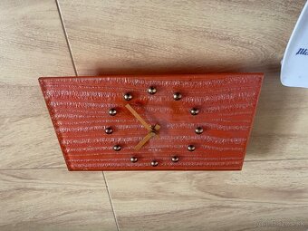 Rôzne nástenné hodiny - 3