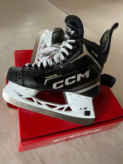 Predám korčule CCM Tacks XF80 SR - 3