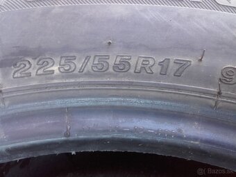 225/55/17 letne Bridgestone - 3