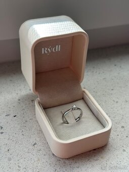 Zásnubný prsteň LOVE 075 - 3