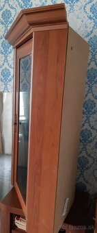 Rohova vitrina rustikalny styl - 3