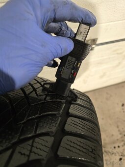 Zimné Pneu Dunlop 205/55 R16 - 3