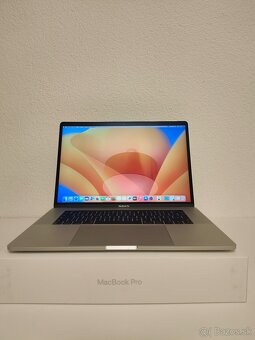 MacBook Pro 15 2017 | i7 • 16GB • 512GB SSD - 3
