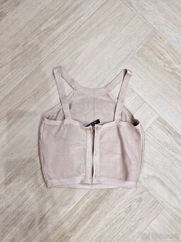 NOVE Guess monogram khaki,bezovy,modry crop top - 3
