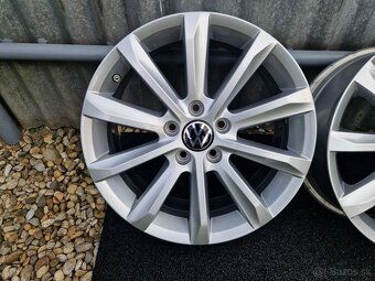 VW Helsinky 5x112 R17 Passat - 3