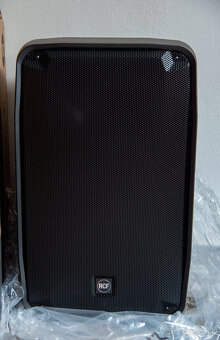 RCF HD-35A - aktívny reproduktor 1400W Peak / 700W RMS - 3