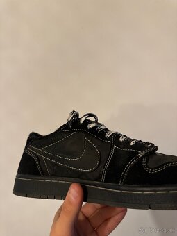 Jordan 1 Travis Scott - 3