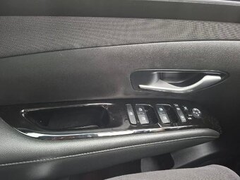 Hyundai Tuscon 1,6 benzín 4x4 - 3