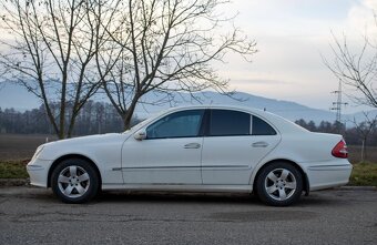 Mercedes-Benz E 320 Benzín 4x4 - 3