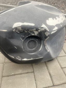 BMW R1200R nádrž - 3