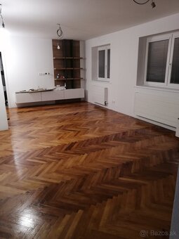 Pokládka podlahy a montáž dverí - 3