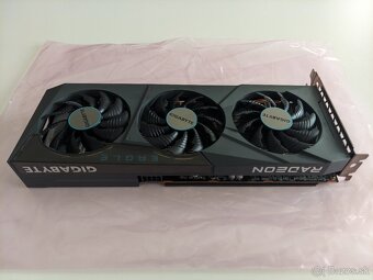GIGABYTE Radeon RX 6600 EAGLE 8GB - 3