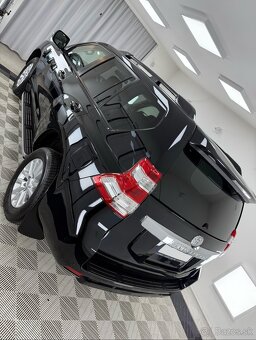 Toyota Land Cruiser 2,8D - EXECUTIVE - 3