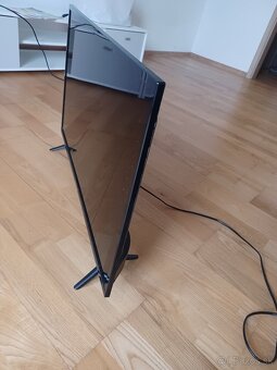 THOMSON 32" - 3