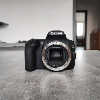 Canon EOS 250D + 3 objektívy - 3