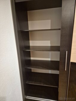 Skriňa s posuvnými dverami - 3