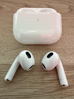 AirPods 3 generacia - 3