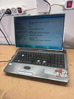 Predám obrazovku do notebooku 17" LED display 30pin CCFL - 3