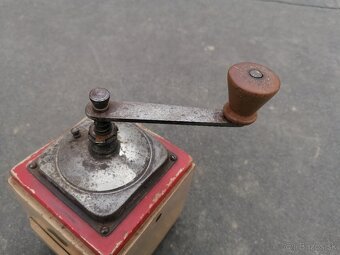 Predám starožitný mlynček na kávu Leinbrock Ideal - 3