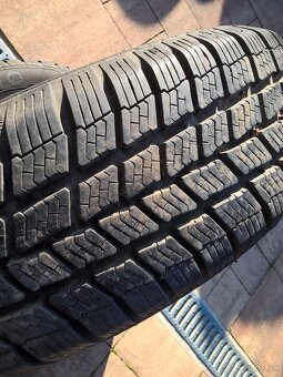 2 ks ZIMNÉ 165/70 R14 81T BARUM cca 7-8 mm - LEN 15,-€/kus - 3