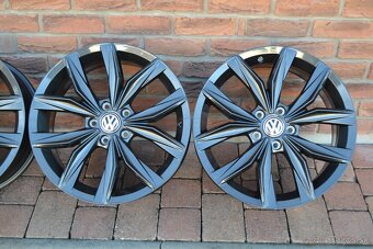 5x112 R18 Hlinikove disky Original VW Tiguan 2 / 3 - 3