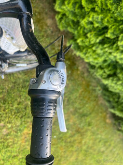 dievcensky bicykel 24-palcove kolesa - 3