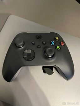 Xbox series controller - 3