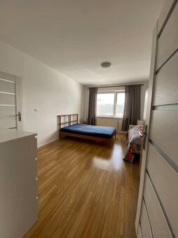 Prenajmem 2-izbový byt (61 m²) – Rozkvet, Považská Bystrica - 3