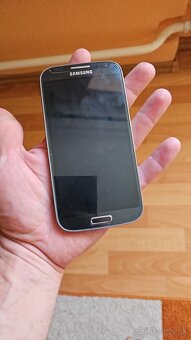 Samsung Galaxy S4 GT-I9505 velka verzia - 3