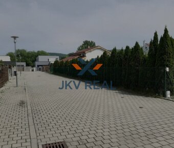 Na predaj pozemok v Záhorskej Bystrici na Lozornianskej ulic - 3