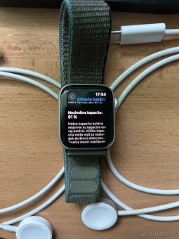 Apple Watch SE + príslušenstvo - 3