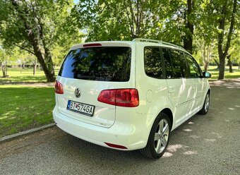 Volkswagen Touran 2.0 TDI Highline DSG - 3
