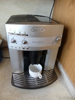 Delonghi Magnifica vo vybornom stave, plne funcny - 3