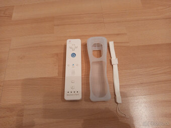 Nintendo Wii nový ovládač s Motion Plus + puzdro - 3
