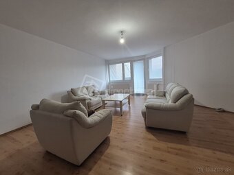 Veľkometrážny 3izbový byt na prenájom - 3