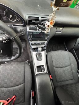 Mercedes-Benz C220 W203 - 3