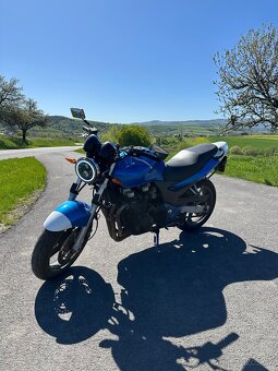 Kawasaki zr750 - 3