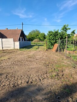 Stavebný pozemok na výstavby rodinného domu 950 m2 - 3
