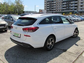 Hyundai i30 CW 1.6 CRDi Family - Možný odpočet DPH - 3