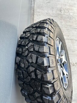 255/75 r17 mud terrain - 3
