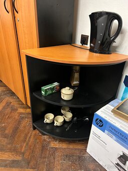 Kancelársky nábytok - 3