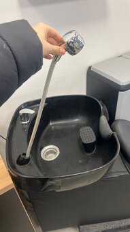 Umývací kadernícky box - 3