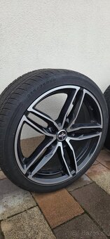 Elektrony naFord mustang - 3