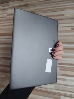 Lenovo Yoga book - 3
