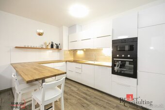 Prenájom 2 izbový byt Banská Bystrica - centrum, novostavba, - 3