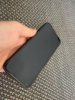 Predam iPhone Xr 64Gb cierny - 3