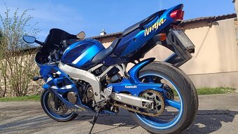 Kawasaki ZX600 - 3
