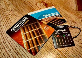 Predám KVALITNÚ akustickú GITARU - 3