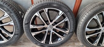 Predám Orginal VW SINGAPORE elektrony 5X112 R17 letné 225/45 - 3