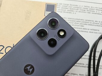 Motorola Edge 50 Neo,8GB/256 GB,sivy,ako novy,zaruka - 3